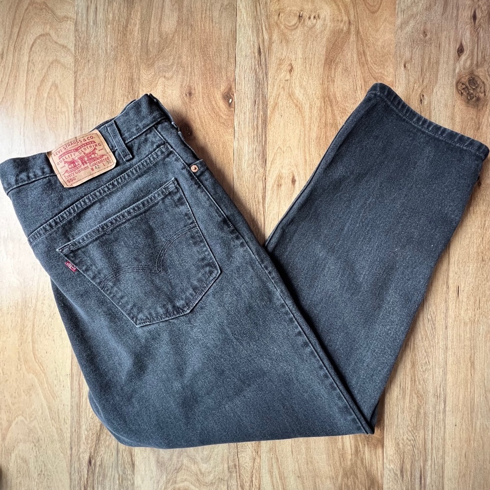 Vintage 90s Black LEVI's 550 - Red Tab - Size W42 L 30 - Relaxed Fit Denim Jeans